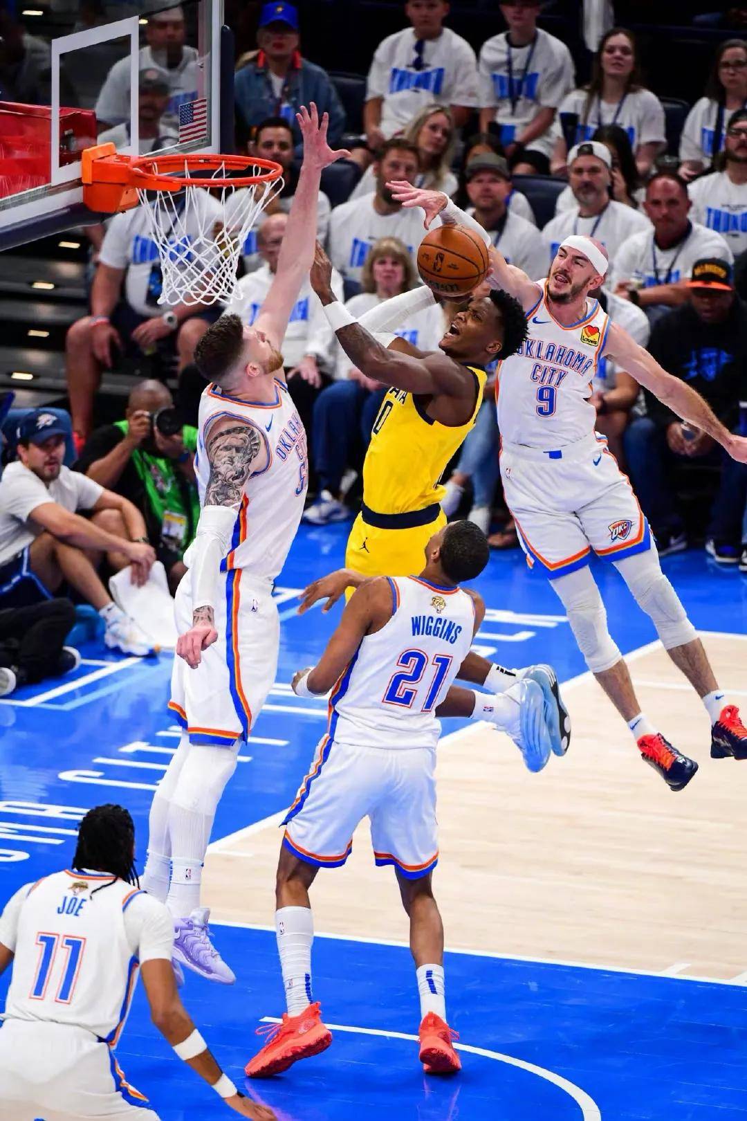 安博体育-包含卡鲁索以75+%命中率砍下至少20分5断NBA历史第二人！的词条