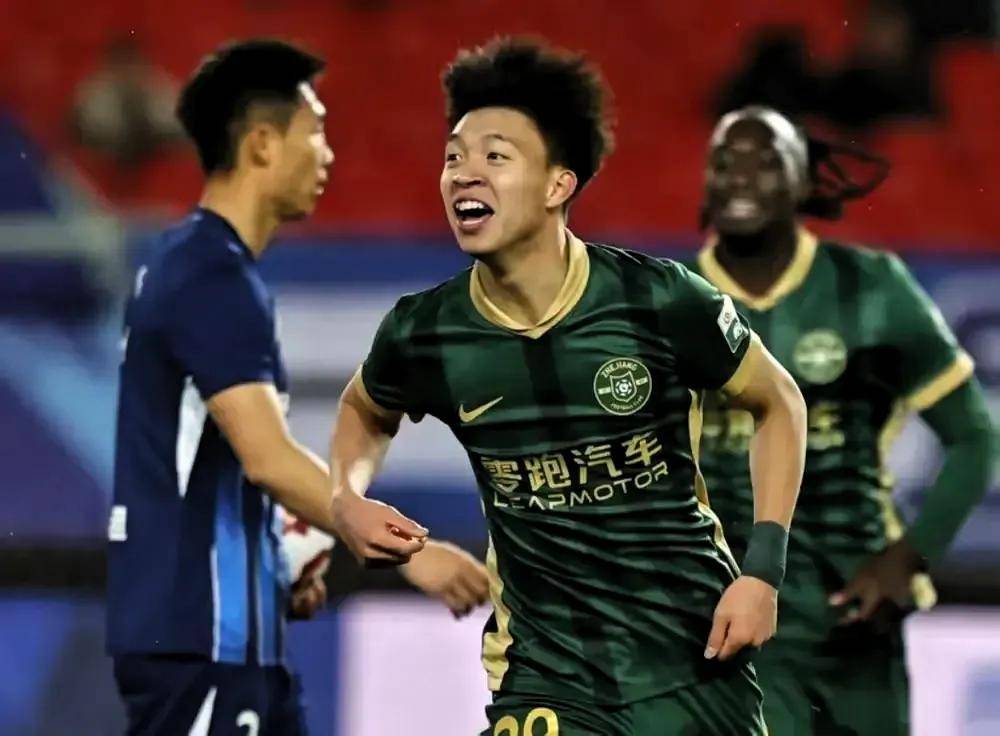 安博体育-内马尔队友青岛姆巴佩他跟王钰栋争中超5月MVP！(亚马尔pk姆巴佩)