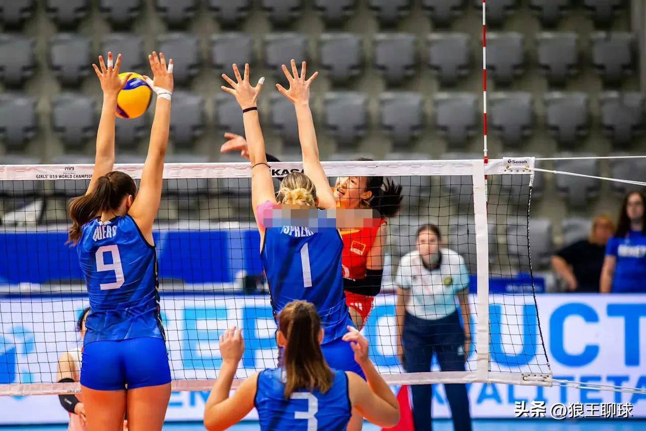 U19世锦赛-中国女排2-3意大利获第6陈晓辉空砍30分(2019世锦赛女排中国对意大利半决赛视频)