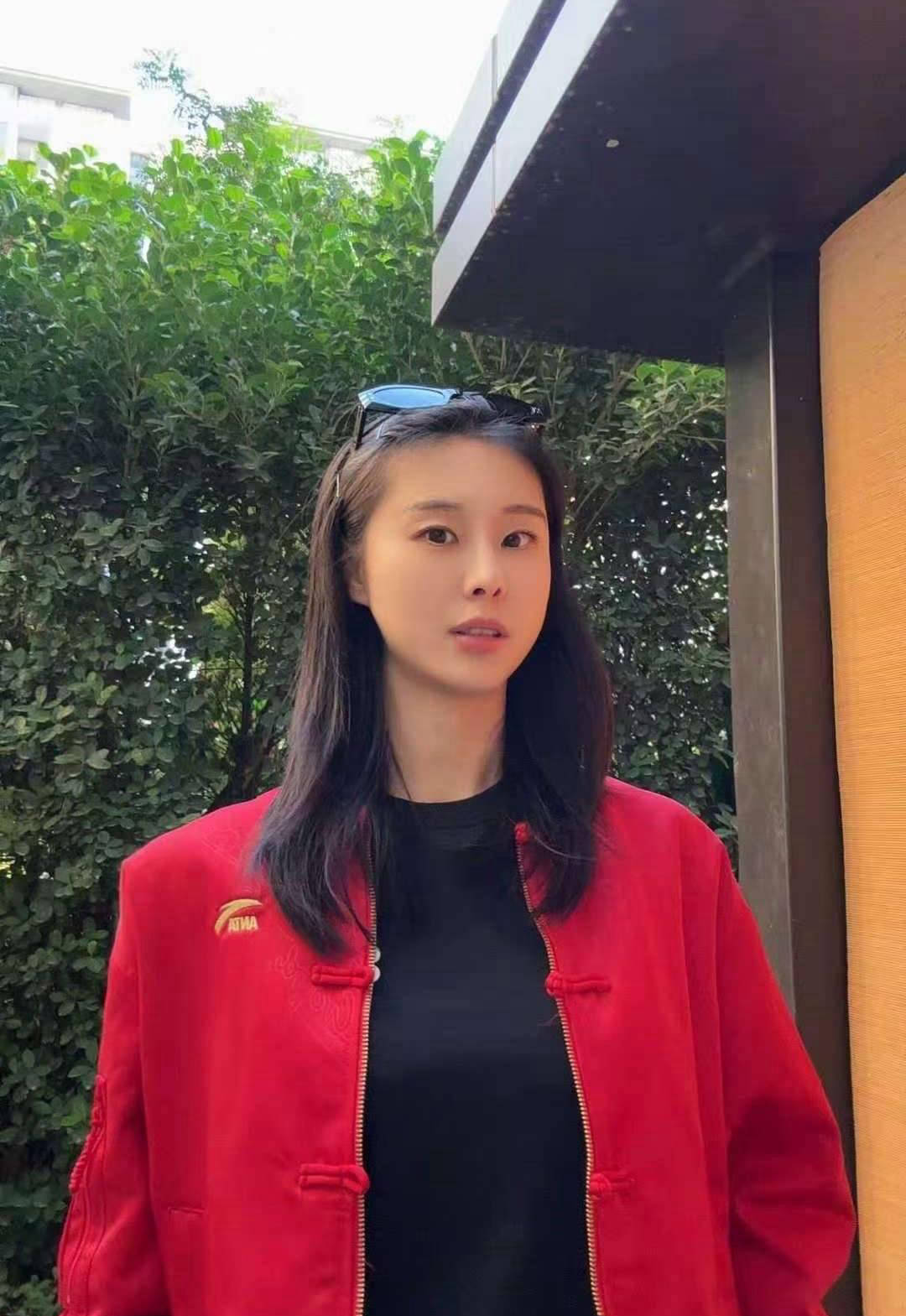 后卫发威！杨氏姐妹合砍20+12王思雨屡秀妙传抢眼(女篮王思雨比赛受伤视频)