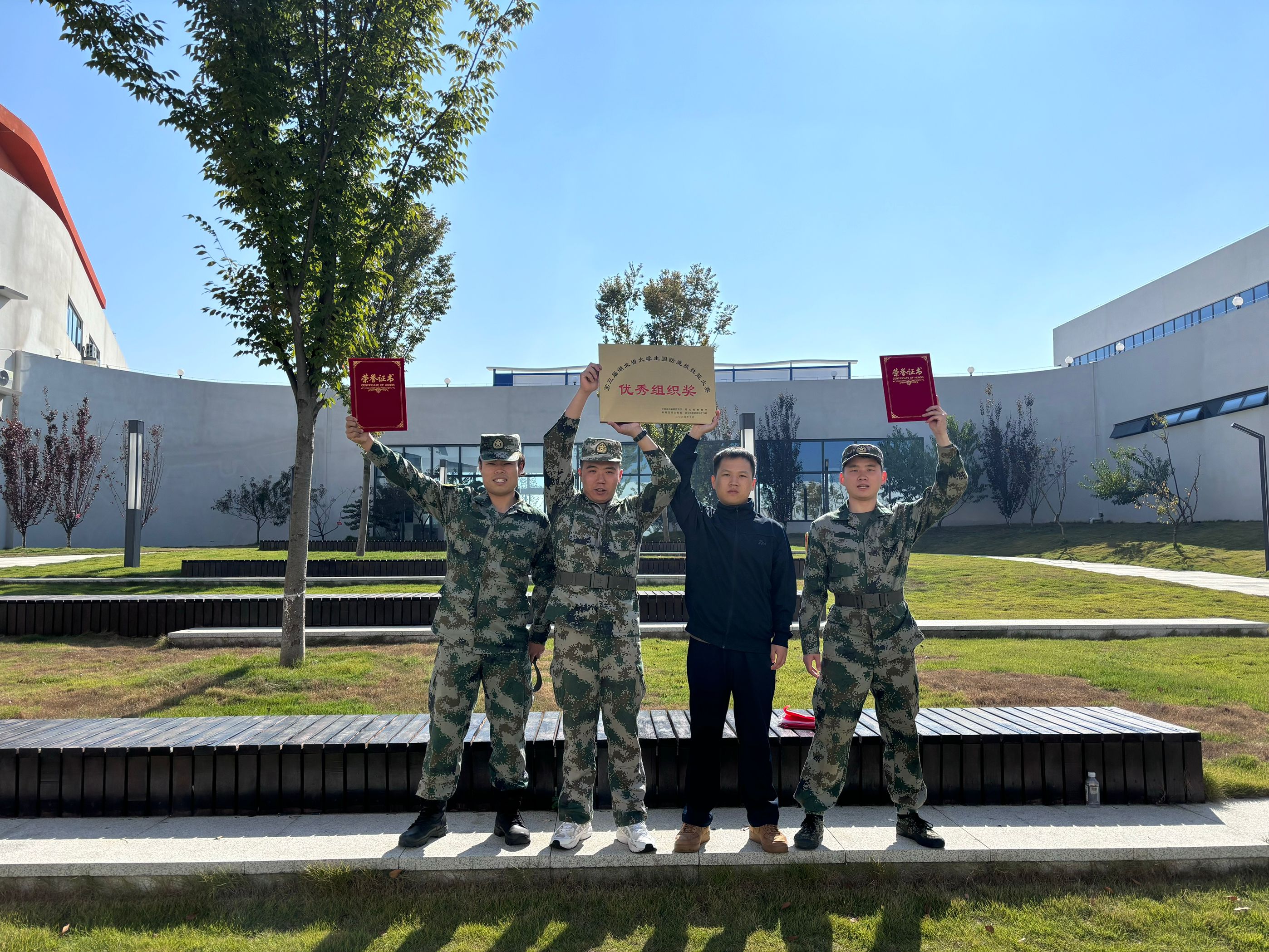 湖北队为荣誉而战，势不可挡逆袭夺冠(为团队荣誉而战的句子)